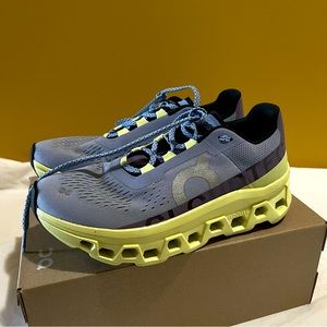 On Cloudmonster US 8 women’s